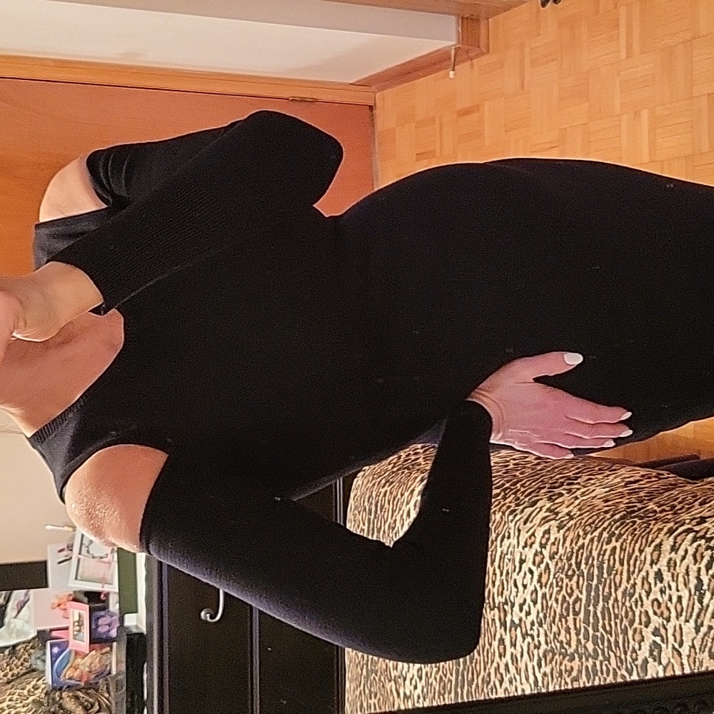 LIKE NEW Elegant Black Cold Shoulder Bodycon Knit Dress, XS - Picture 10 of 16